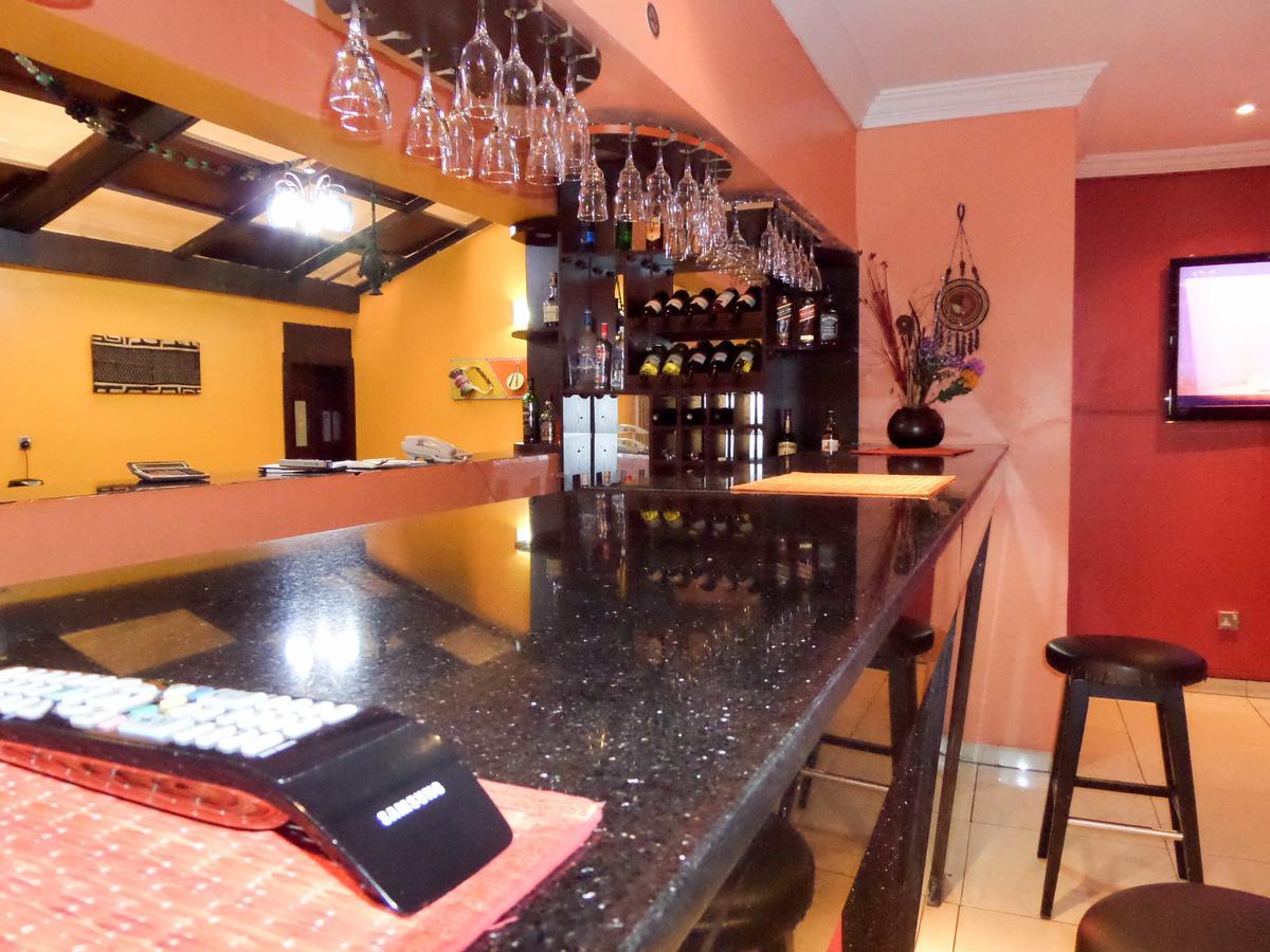Aries Suites Lagos Eksteriør billede