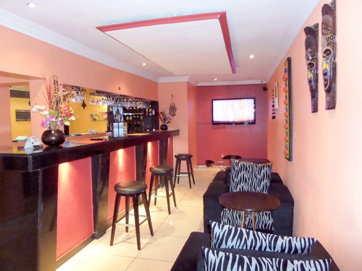 Aries Suites Lagos Eksteriør billede