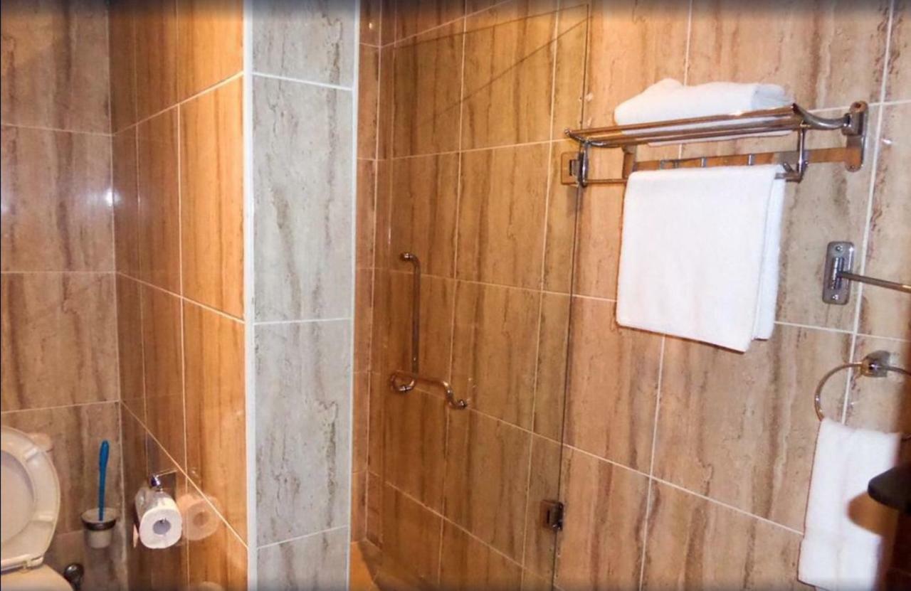 Aries Suites Lagos Eksteriør billede